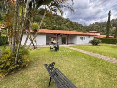 Casa de Condomínio com 3 Quartos à venda, 350m² no Itaipava, Petrópolis