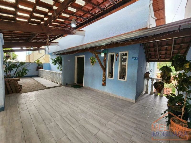Casa com 4 quartos — Planalto, Belo Horizonte
