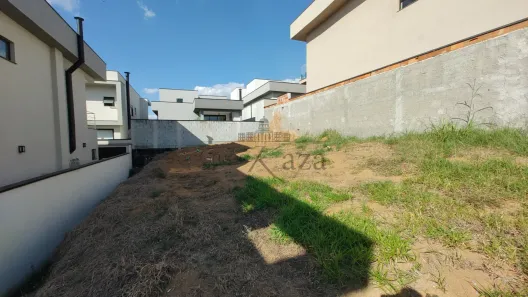 Lote/Terreno à venda, 250m² no Condomínio Residencial Fogaça, Jacareí