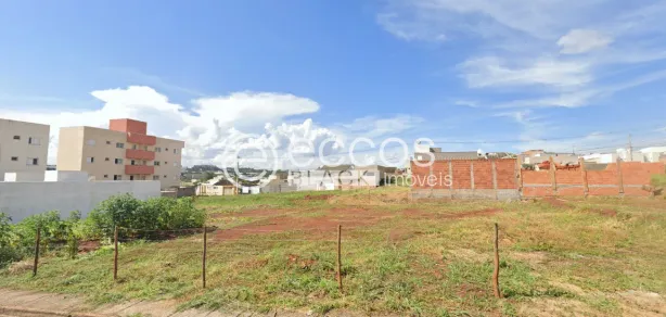 Lote/Terreno à venda, 250m² no Jardim Brasília, Uberlândia