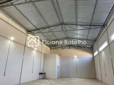 Galpão/Depósito/Armazém para alugar, 200m² no Marta Helena, Uberlândia