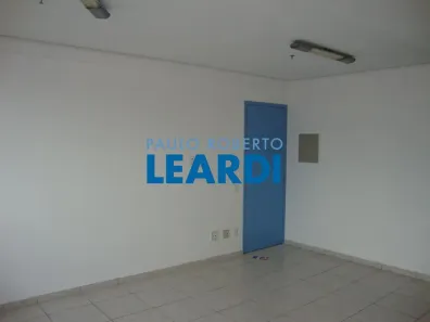 Sala Comercial para alugar, 81m² no Várzea da Barra Funda, São Paulo