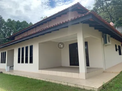 Casa com 3 Quartos à venda, 239m² no Estados, Balneário Camboriú