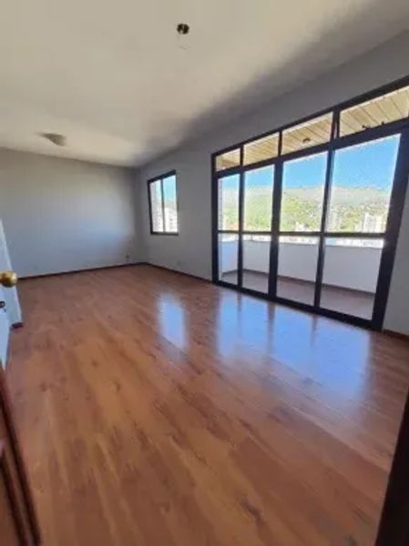 Apartamento com 4 quartos — Serra, Belo Horizonte