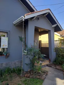 Casa com 3 Quartos à venda, 100m² no Passo da Areia, Porto Alegre