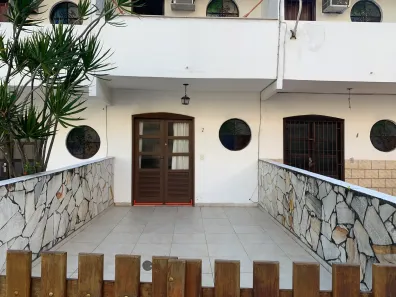 Casa de Condomínio com 2 Quartos à venda, 67m² no Algodoal, Cabo Frio