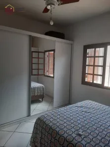 Casa com 2 Quartos à venda, 70m² no Jardim Gurilândia, Taubaté