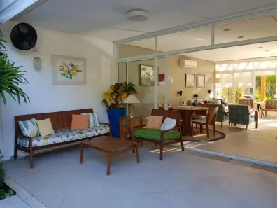 Casa com 5 Quartos para alugar, 300m² no Baleia, São Sebastião