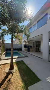 Casa de Condomínio com 3 Quartos para alugar, 230m² no Jardins Capri, Senador Canedo