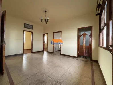Casa com 5 Quartos à venda, 450m² no Concórdia, Belo Horizonte