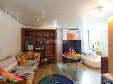 Apartamento com 2 Quartos para alugar, 80m² no Auxiliadora, Porto Alegre