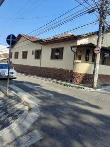 Casa com 2 Quartos à venda, 210m² no Centro, Pouso Alegre