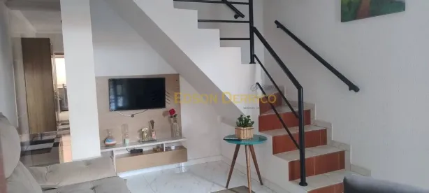 Sobrado com 2 Quartos à venda, 100m² no Triângulo, Pindamonhangaba
