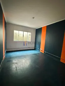 Sala Comercial à venda, 17m² no Centro, São Vicente