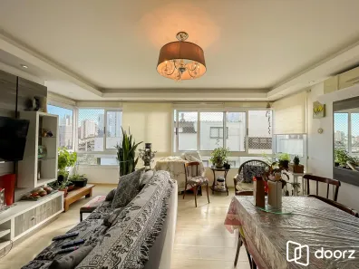 Apartamento com 2 Quartos à venda, 71m² no Jardim do Salso, Porto Alegre