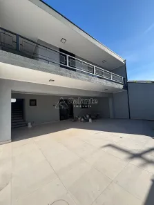 Sobrado com 3 Quartos para venda ou aluguel, 260m² no Loteamento Alphaville Campinas, Campinas