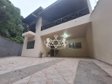 Sobrado com 3 Quartos à venda, 148m² no Jardim Terralão, Caraguatatuba