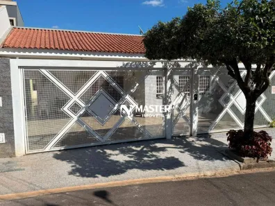 Casa com 3 Quartos à venda, 180m² no Jardim Itaipu, Marília