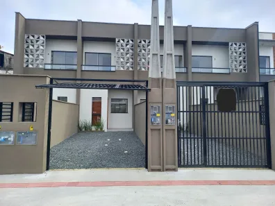 Sobrado com 2 Quartos à venda, 81m² no Iririú, Joinville