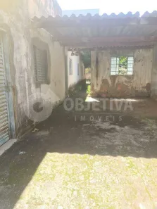 Casa com 2 Quartos à venda, 60m² no Santa Mônica, Uberlândia