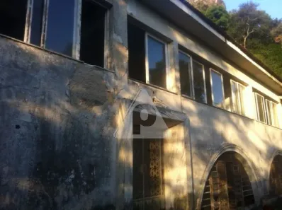 Casa com 8 Quartos à venda, 800m² no Copacabana, Rio de Janeiro