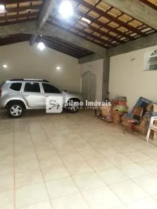 Sobrado com 4 Quartos à venda, 600m² no Umuarama, Uberlândia