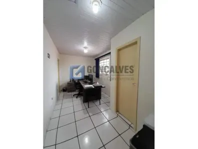 Prédio Comercial à venda, 226m² no Baeta Neves, São Bernardo do Campo