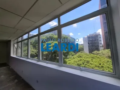 Sala Comercial para alugar, 180m² no Jardim Paulistano, São Paulo