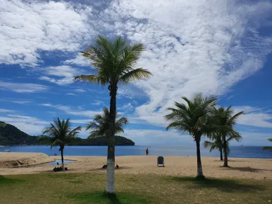 Casa de Condomínio com 2 Quartos à venda, 200m² no Garatucaia, Angra dos Reis