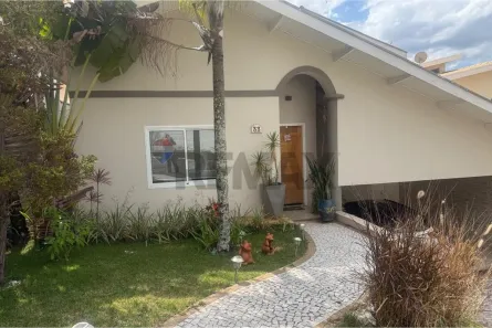 Casa de Condomínio com 3 Quartos para alugar, 231m² no Bosque, Vinhedo
