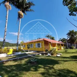Fazenda/Sítio com 3 Quartos à venda, 630m² no Centro, Embu-Guaçu