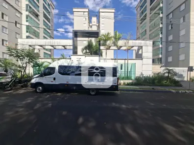 Apartamento com 3 Quartos para alugar, 90m² no Santa Mônica, Uberlândia