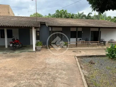 Casa com 4 Quartos à venda, 260m² no Centro-Sul, Várzea Grande