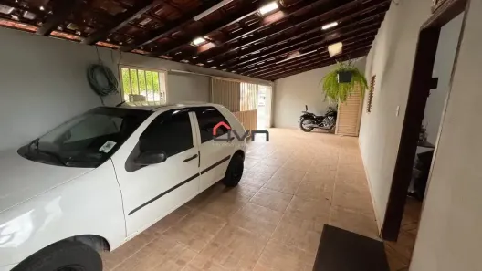 Casa com 3 Quartos à venda, 240m² no Jardim Patrícia, Uberlândia