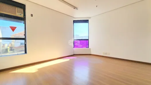 Sala Comercial à venda, 44m² no São João, Porto Alegre