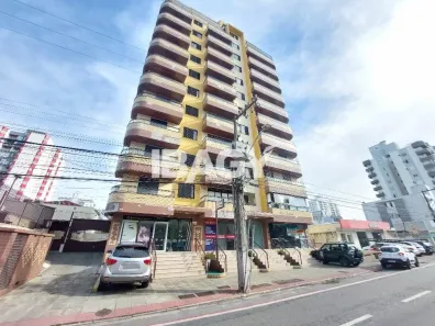 Apartamento com 3 Quartos para alugar, 95m² no Kobrasol, São José