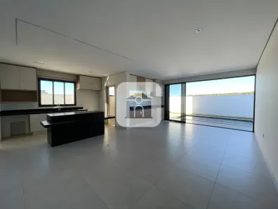 Casa de Condomínio com 3 Quartos à venda, 205m² no Granja Marileusa, Uberlândia