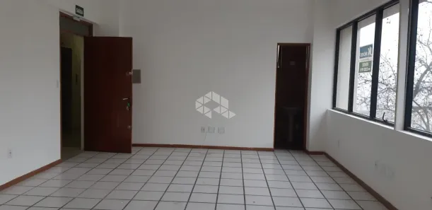 Sala Comercial à venda, 37m² no Nossa Senhora de Fátima, Santa Maria
