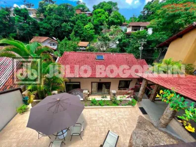 Casa de Condomínio com 3 Quartos à venda, 225m² no Itaipu, Niterói