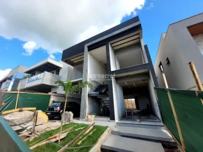 Casa de Condomínio com 4 Quartos à venda, 235m² no Gleba Simon Frazer, Londrina