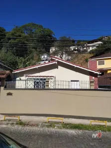 Casa com 2 Quartos à venda, 170m² no Bingen, Petrópolis
