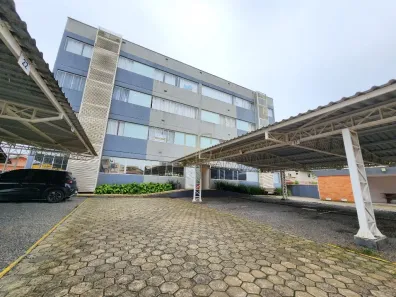 Apartamento com 2 Quartos para alugar, 54m² no Gravatá, Navegantes