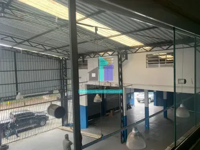 Galpão/Depósito/Armazém para alugar, 450m² no Umuarama, Osasco