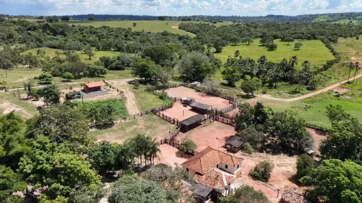 Fazenda/Sítio com 3 Quartos à venda, 16956940m² no , Santa Rita do Araguaia