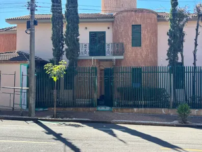Casa com 3 Quartos à venda, 273m² no Jardim Maria Cândida, São José do Rio Preto