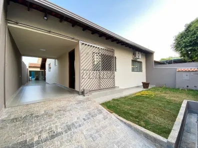 Casa com 3 Quartos à venda, 110m² no Jardim Londrilar, Londrina