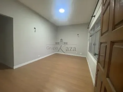 Casa com 3 Quartos à venda, 200m² no Parque Brasil, Jacareí