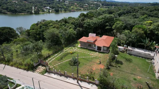 Fazenda/Sítio com 3 Quartos à venda, 5000m² no Vila Ipê Amarelo, Contagem