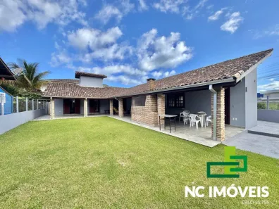 Casa de Condomínio com 3 Quartos à venda, 150m² no Mar Verde, Caraguatatuba