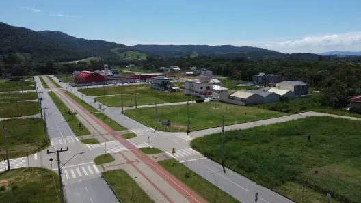 Lote/Terreno à venda, 200m² no Forquilhas, São José